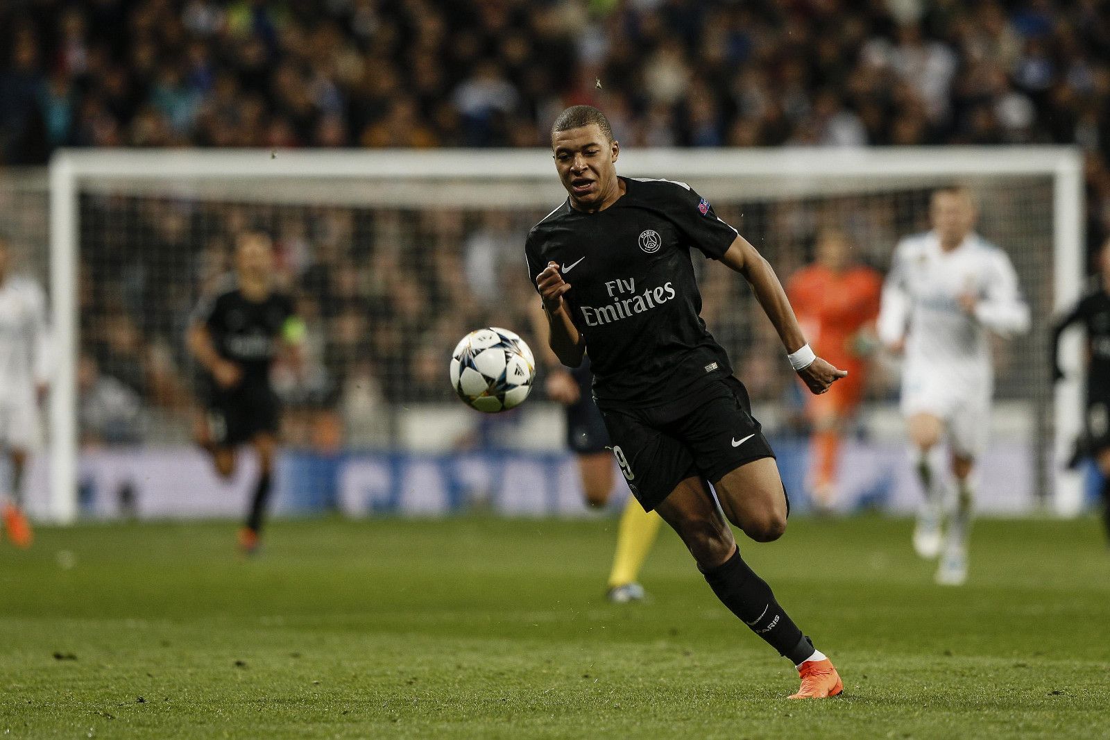 篮球CBA球队阵容优化策略