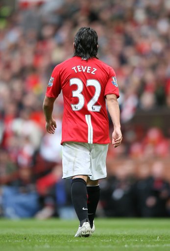 马丁内利：我进球后和马杜埃凯有过交流，我说他的进球更精彩