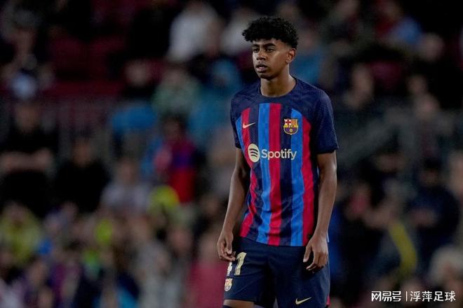 中甲半场：向余望推射中柱，重庆铜梁龙暂0-0上海嘉定汇龙