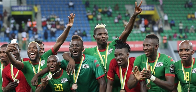 沪媒：莱昂纳多很可能因伤缺战柔佛，加布里埃尔也大概率缺席