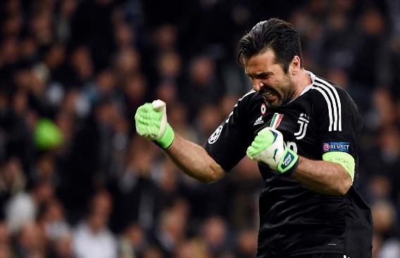 绿茵场上的百年世仇，皇马与巴萨，一场足球背后的政治战争