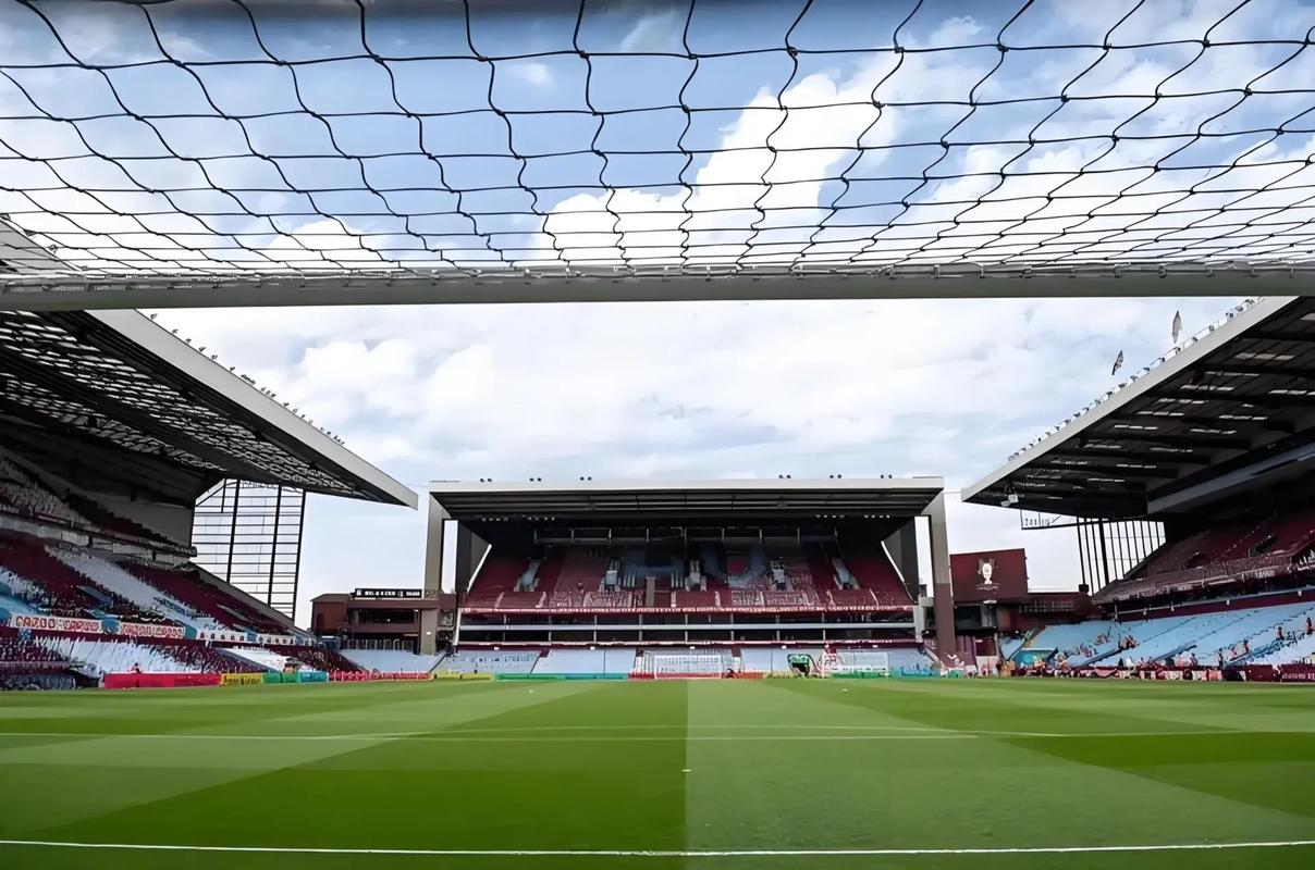 球迷：这队就是来收人头的