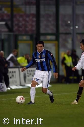 美因茨后卫科尔德甲生涯第9次染红，成德甲历史染红最多球员